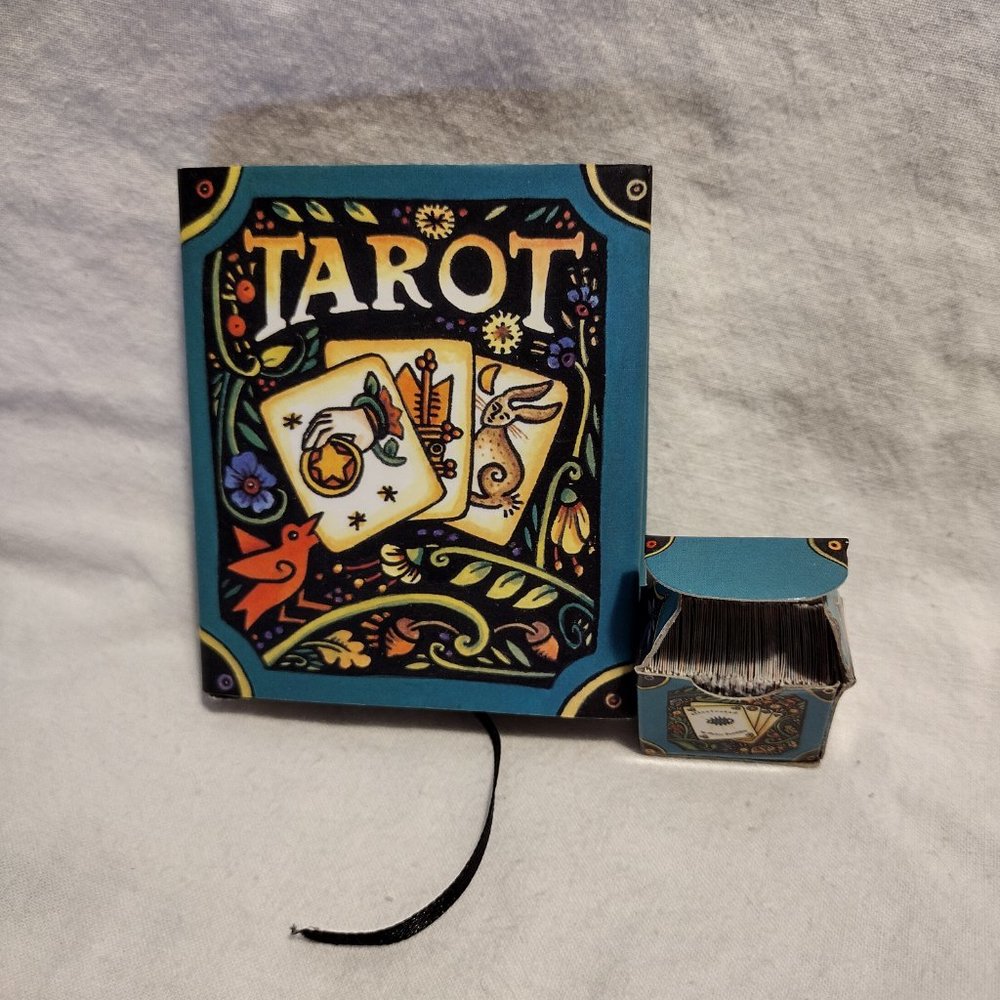 Tarot Nova Mini Deck